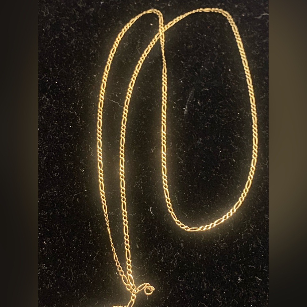377191 14k yellow gold Figaro necklace 26in